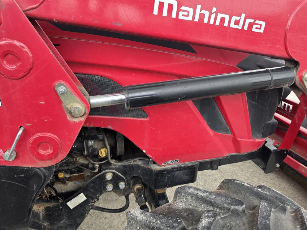 Image for 2021 Mahindra 7095