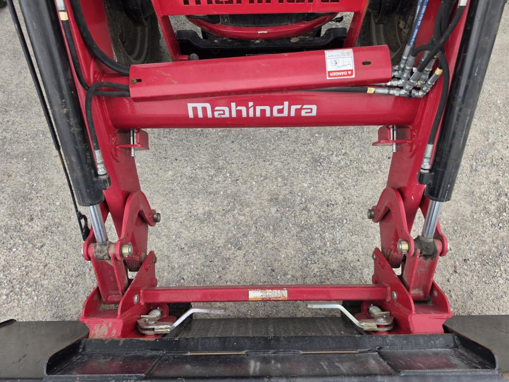 Image for 2021 Mahindra 7095
