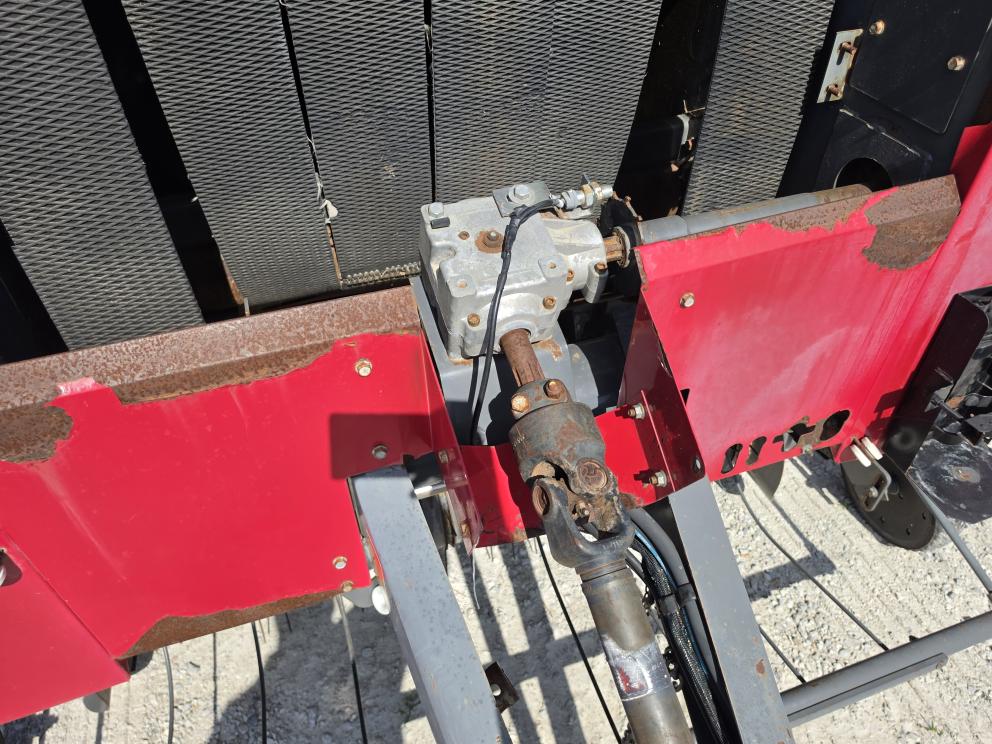 Image for 2014 Massey Ferguson 2946