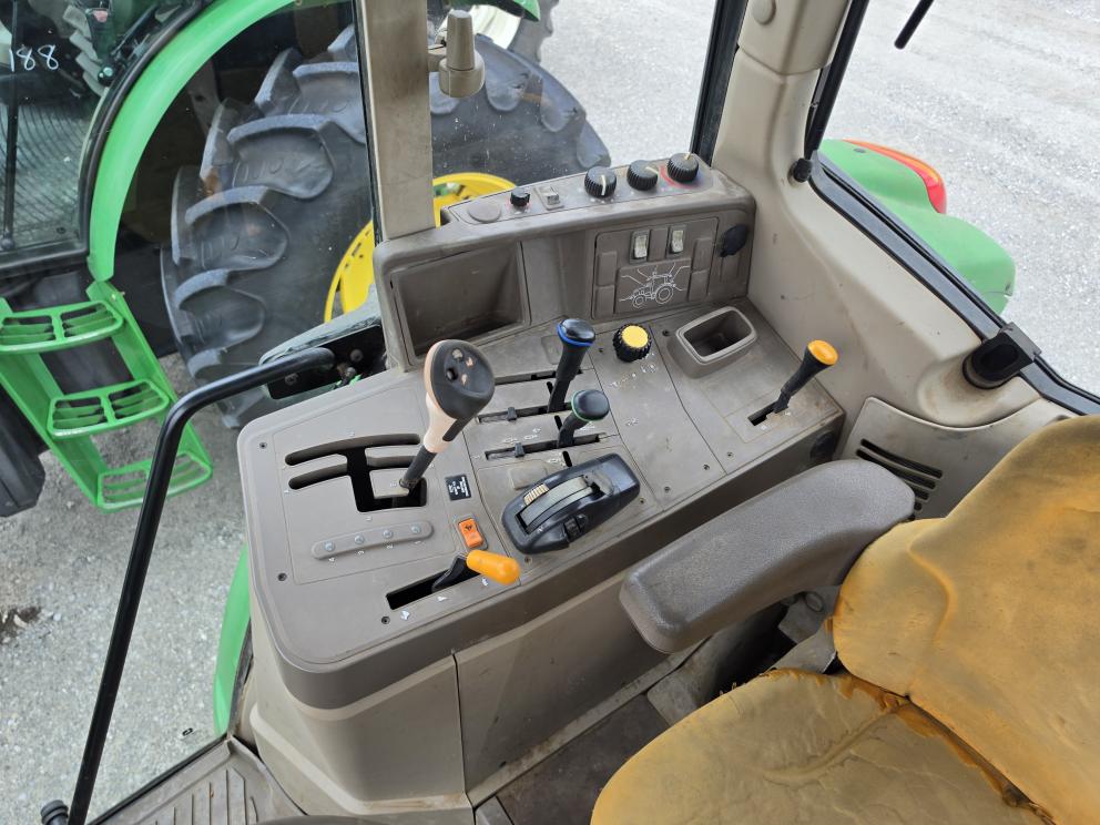 Image for 2010 John Deere 6330