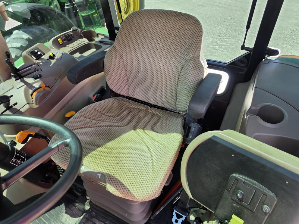 Image for 2023 John Deere 5067E