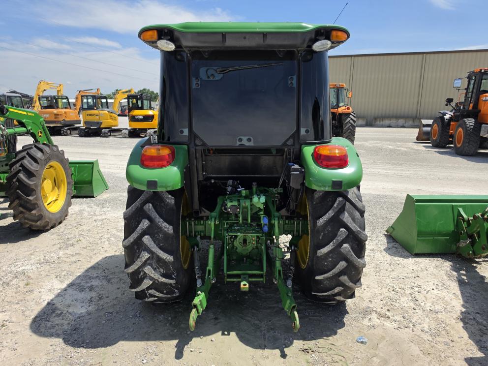 Image for 2023 John Deere 5067E