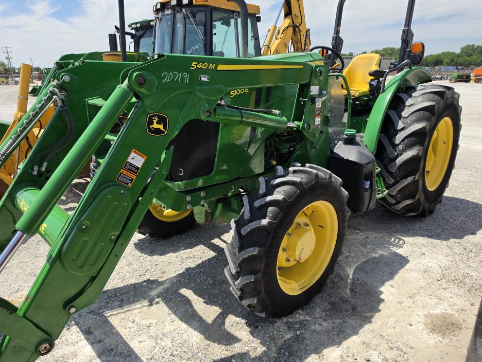 Image for 2022 John Deere 5100E