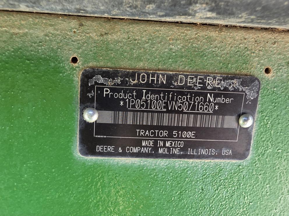 Image for 2022 John Deere 5100E