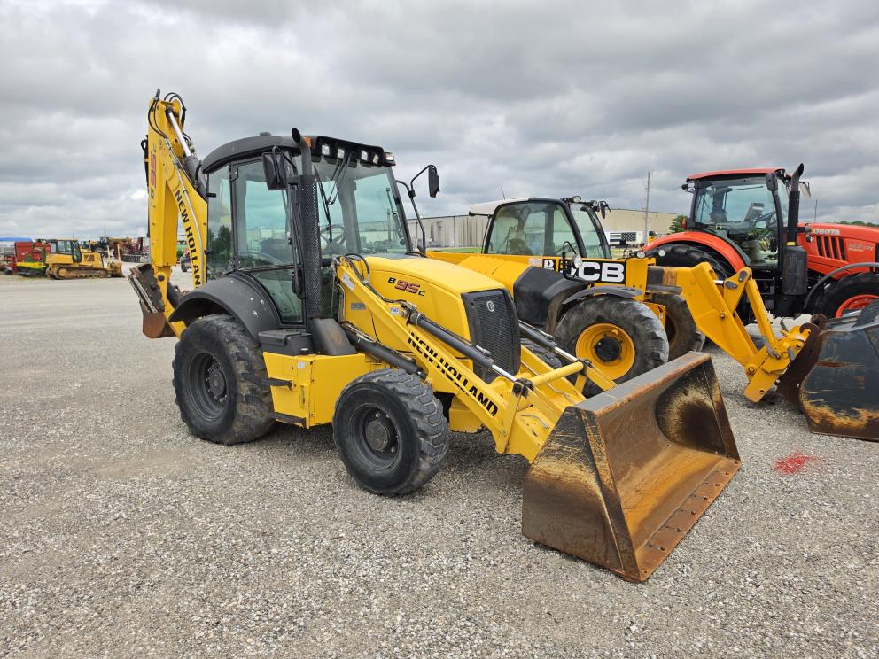 Image for 2022 New Holland B95C