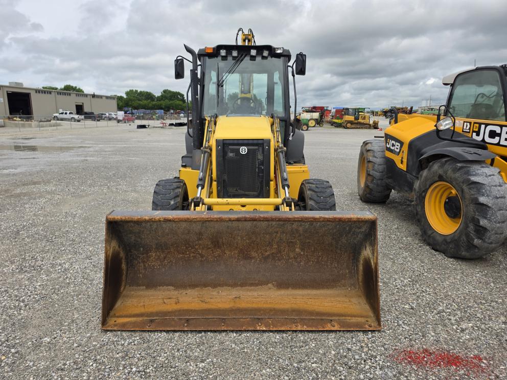 Image for 2022 New Holland B95C