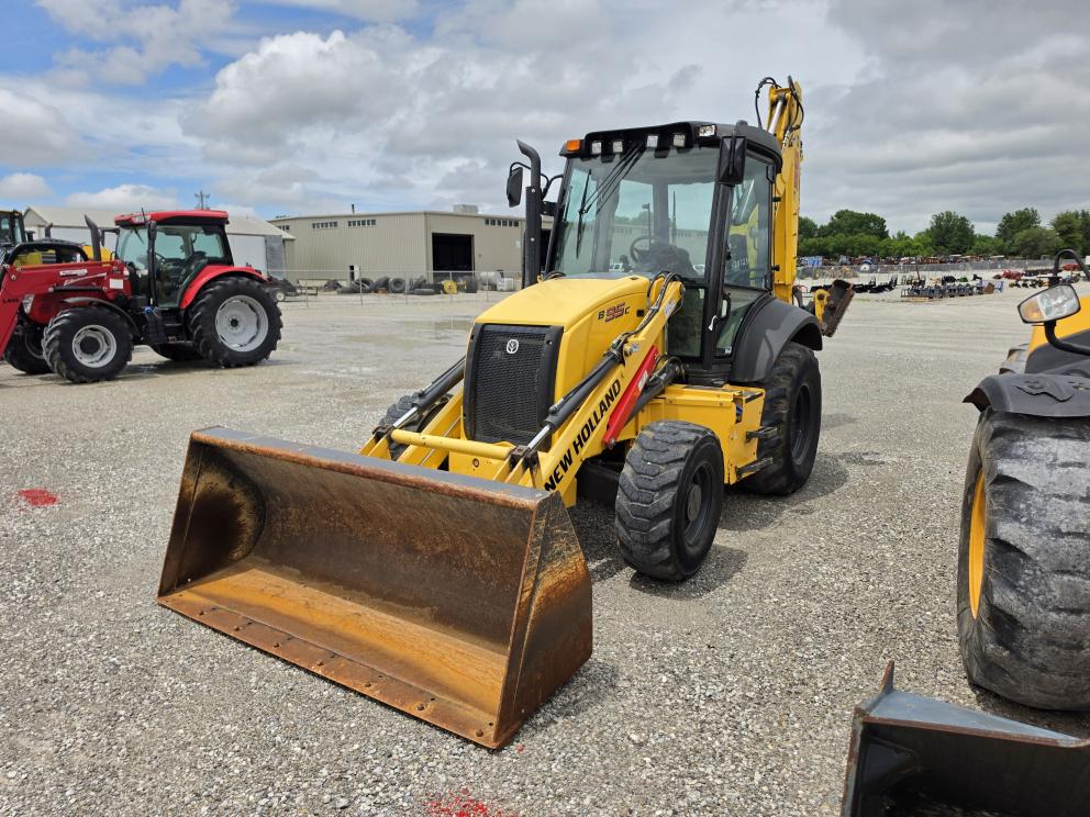 Image for 2022 New Holland B95C