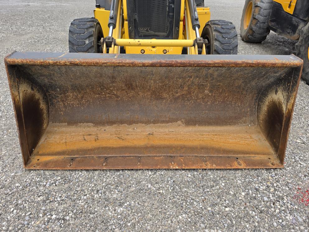 Image for 2022 New Holland B95C