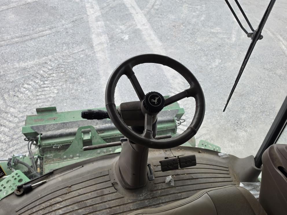 Image for 2023 John Deere S780
