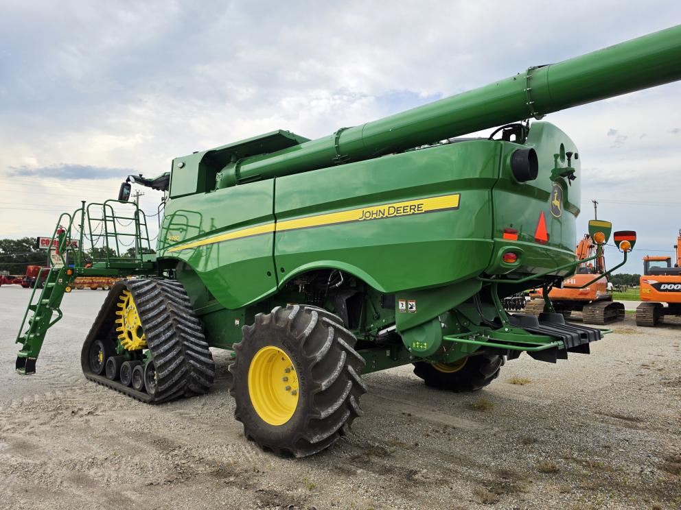 Image for 2023 John Deere S780