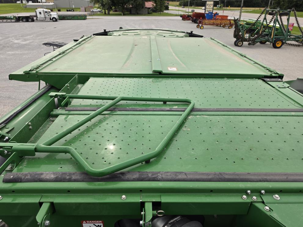 Image for 2023 John Deere S780
