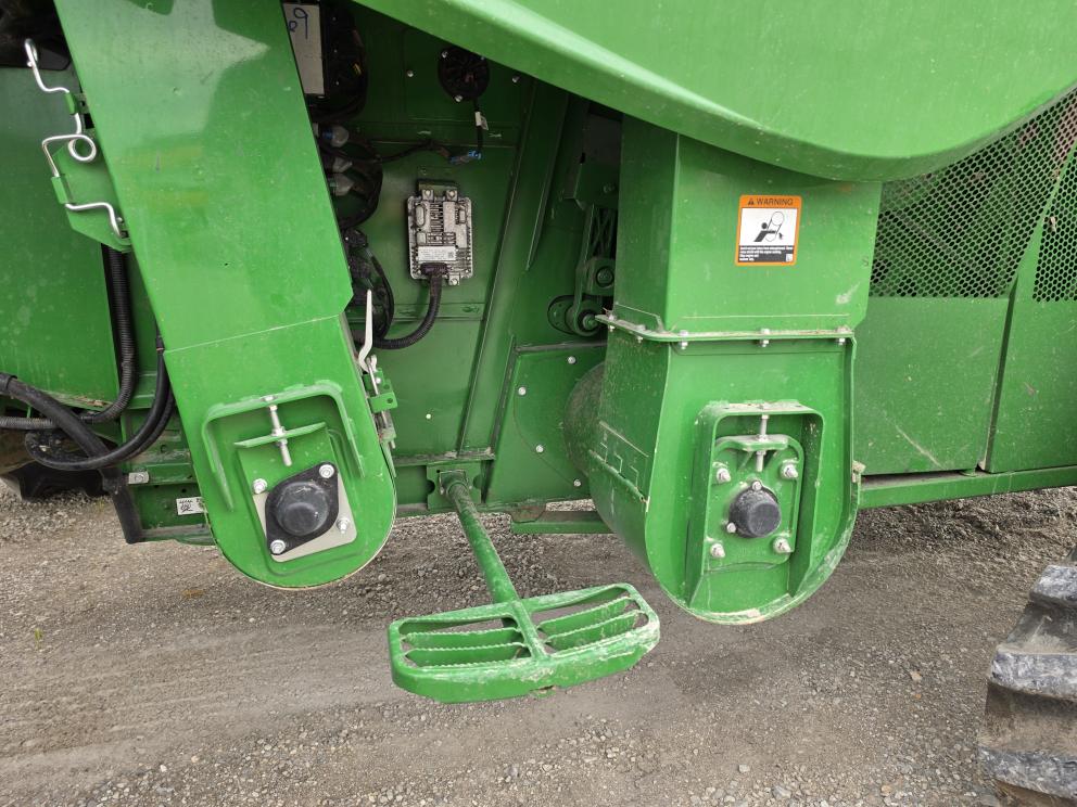Image for 2023 John Deere S780