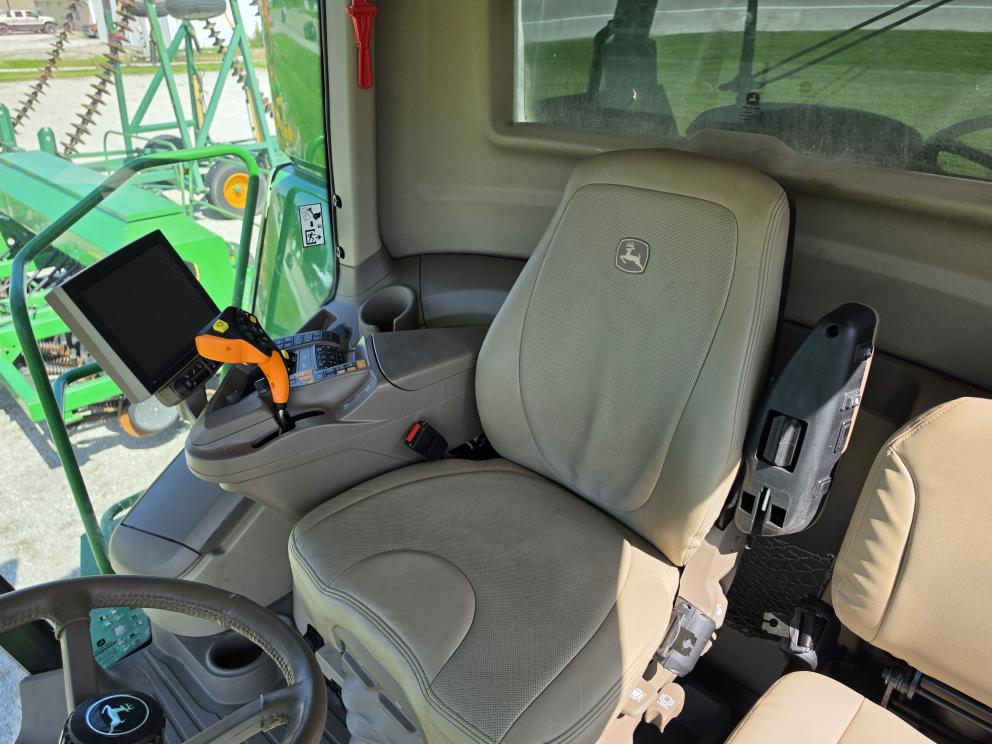 Image for 2023 John Deere S780