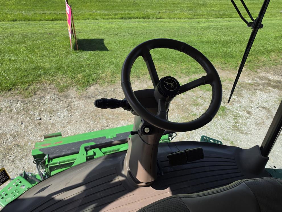 Image for 2023 John Deere S780