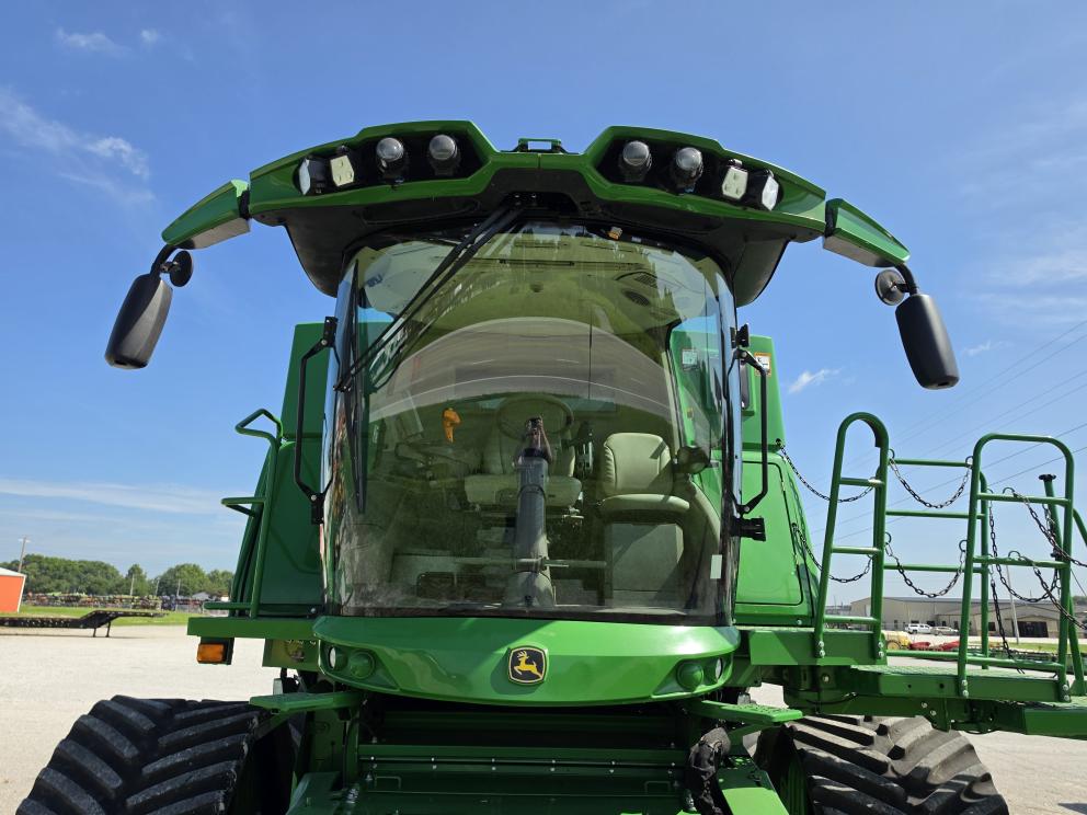 Image for 2023 John Deere S780