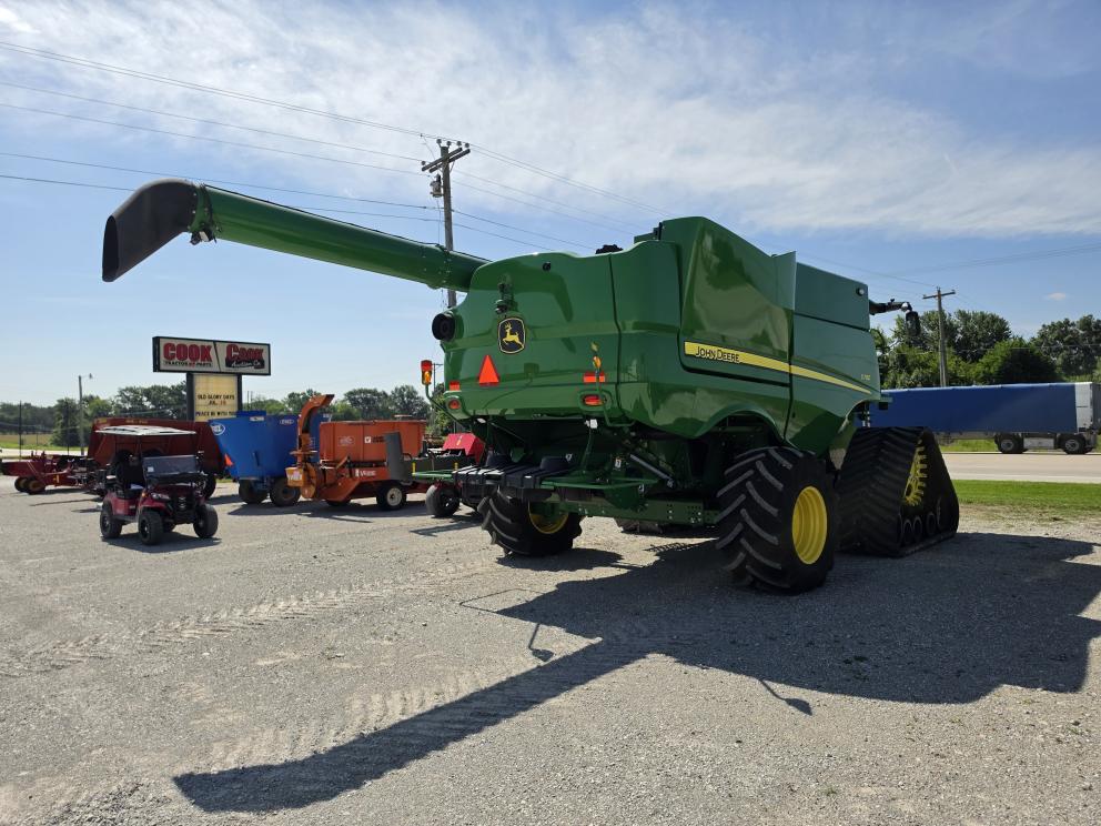 Image for 2023 John Deere S780