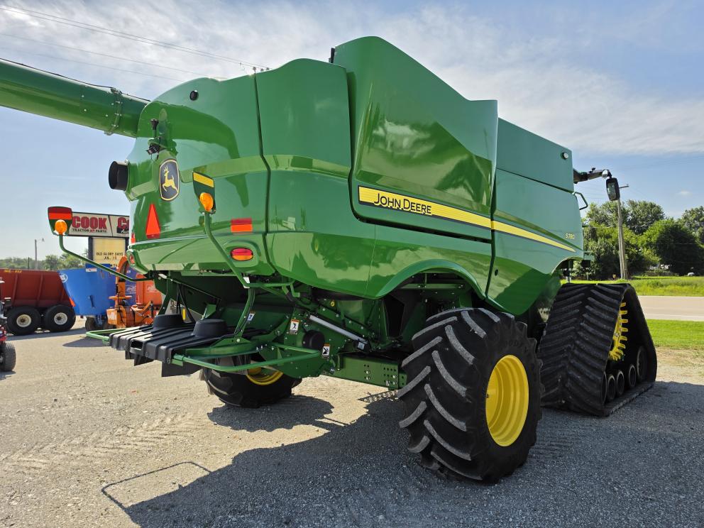 Image for 2023 John Deere S780