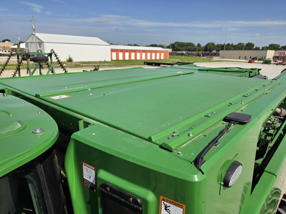 Image for 2023 John Deere S780