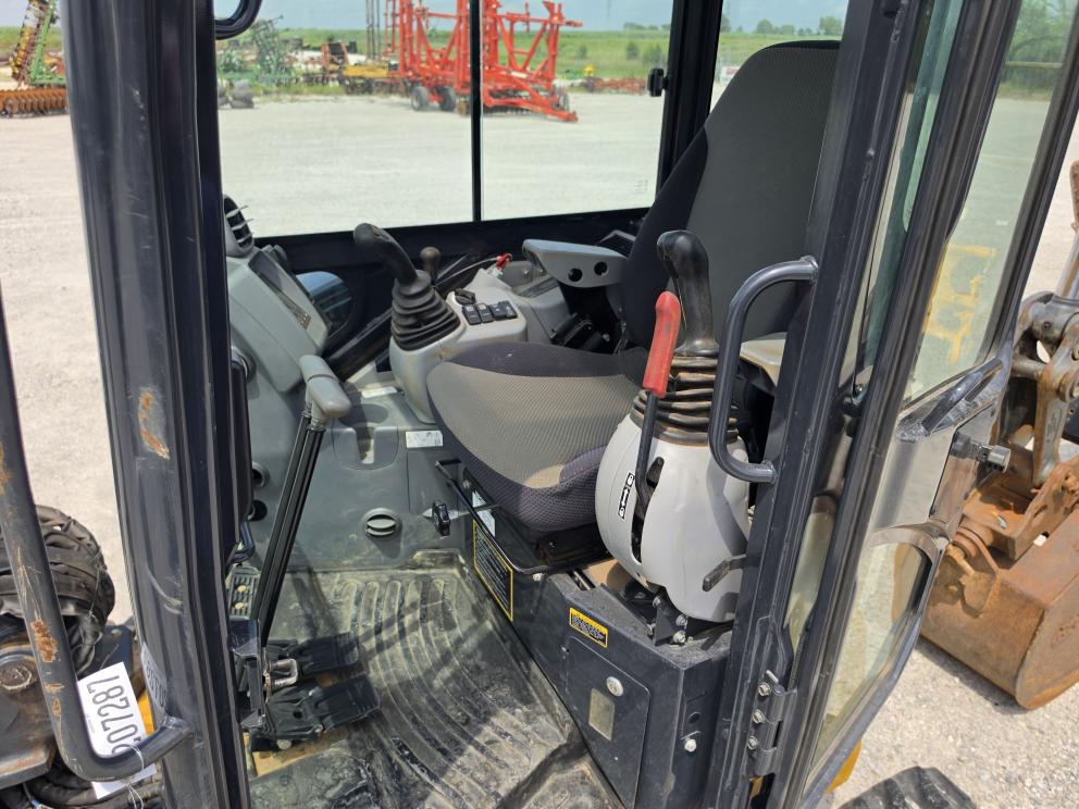 Image for 2023 John Deere 35 P-Tier