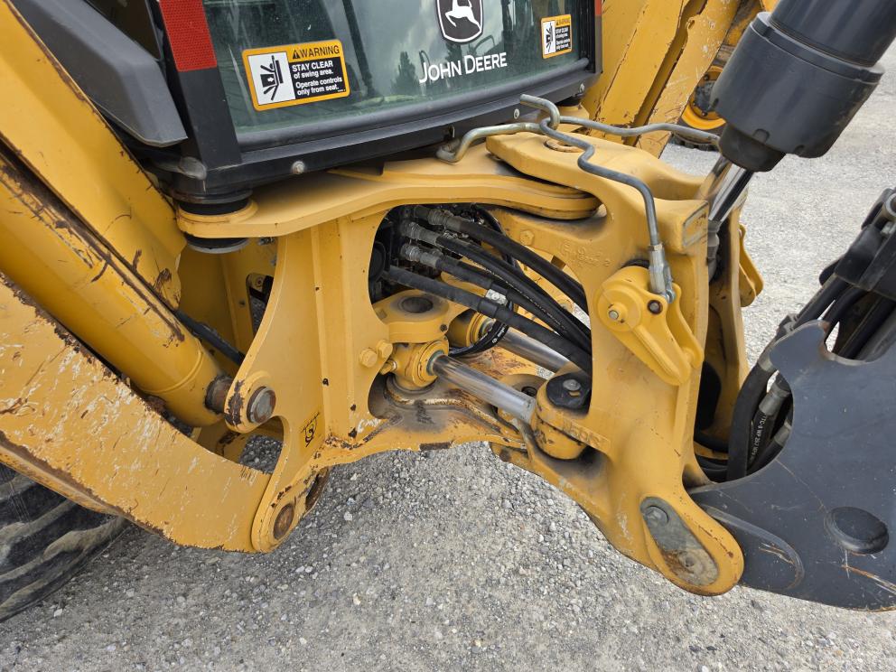 Image for 2015 John Deere 310SL