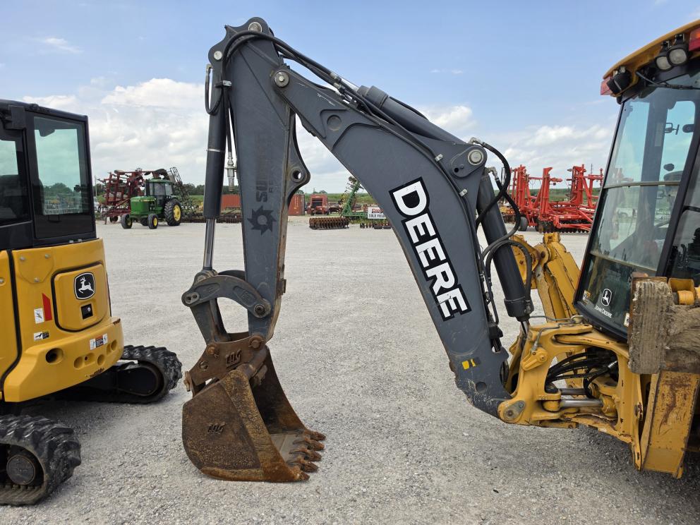 Image for 2015 John Deere 310SL