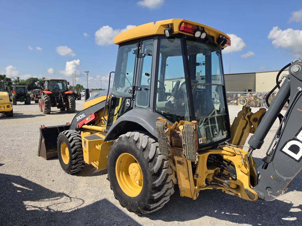 Image for 2015 John Deere 310SL