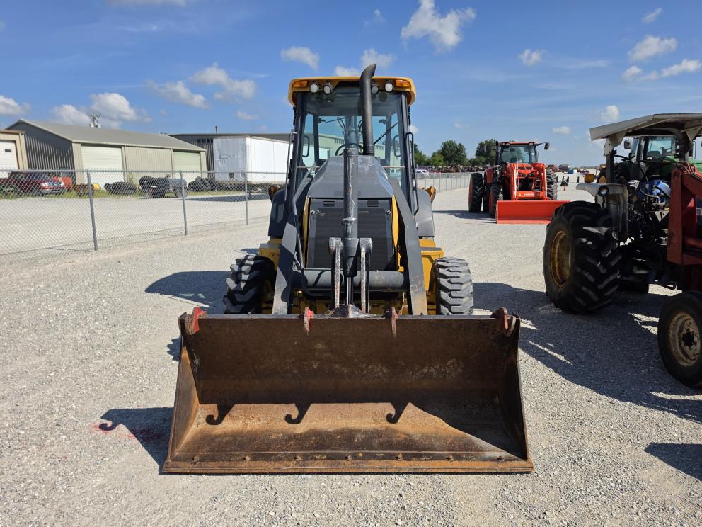 Image for 2015 John Deere 310SL