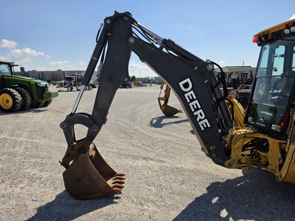 Image for 2015 John Deere 310SL