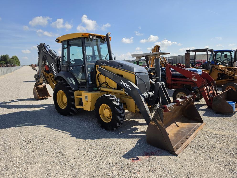 Image for 2015 John Deere 310SL