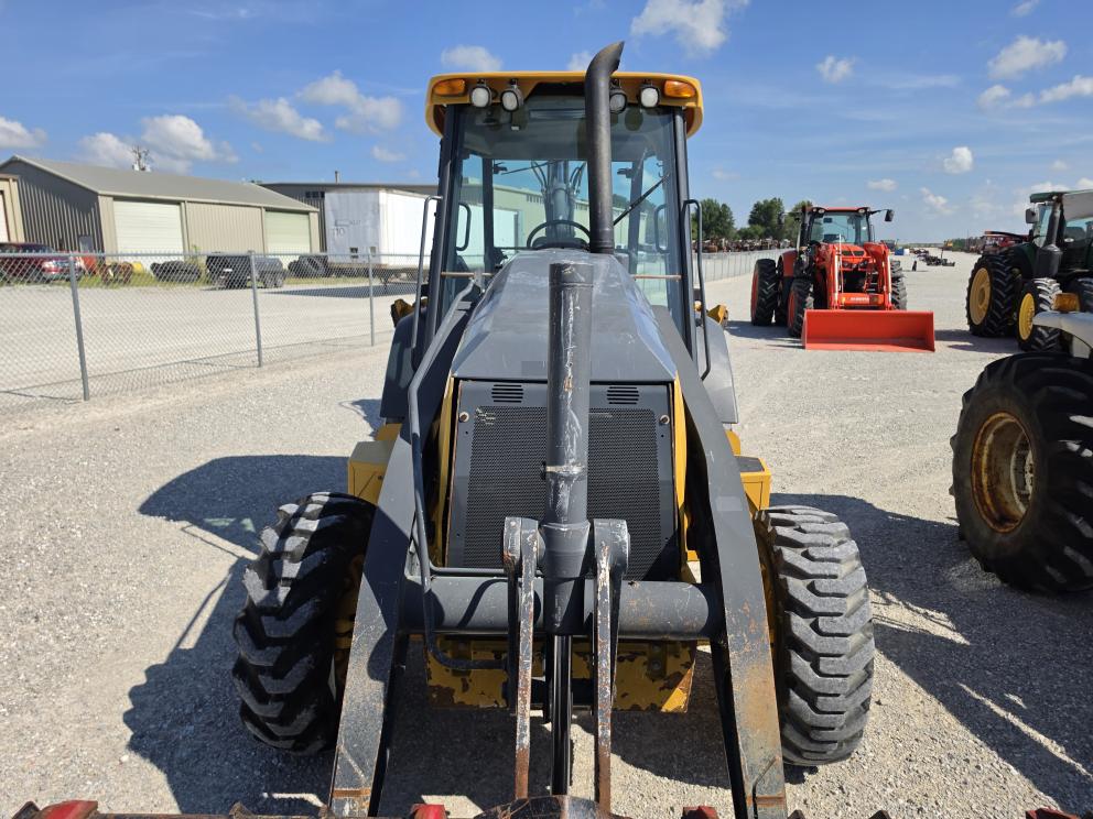 Image for 2015 John Deere 310SL