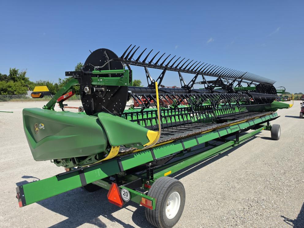 Image for 2022 John Deere HD35F