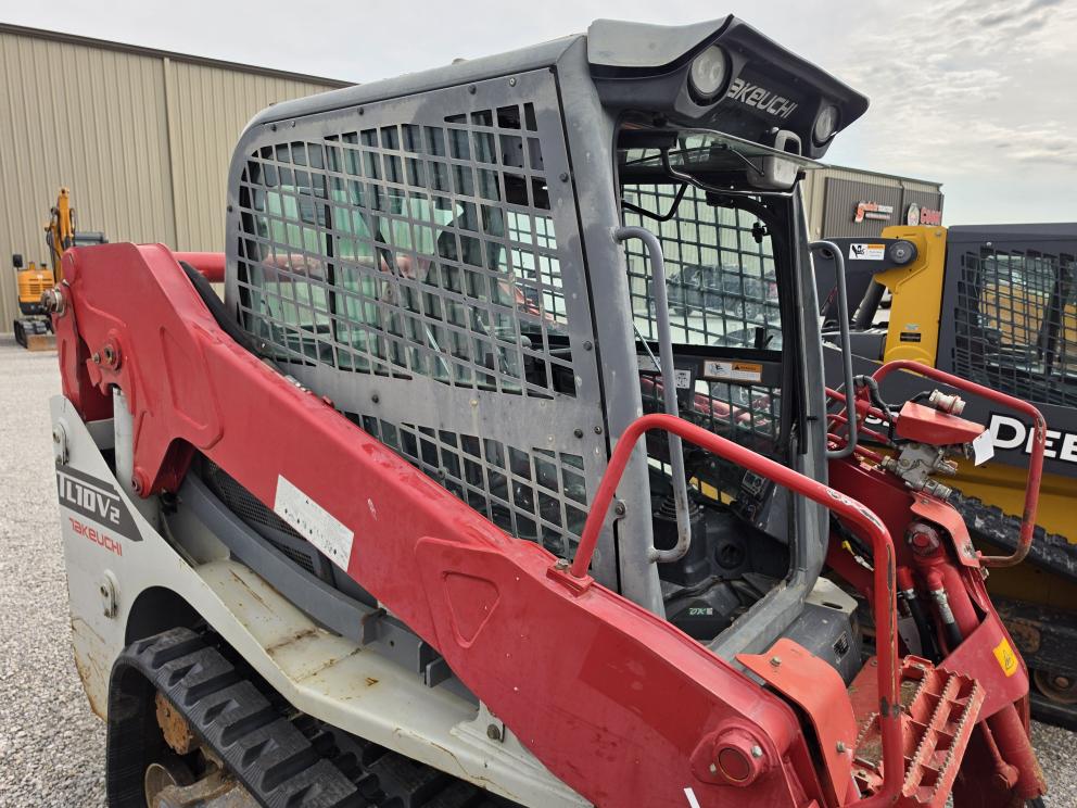 Image for 2018 Takeuchi TL10V2