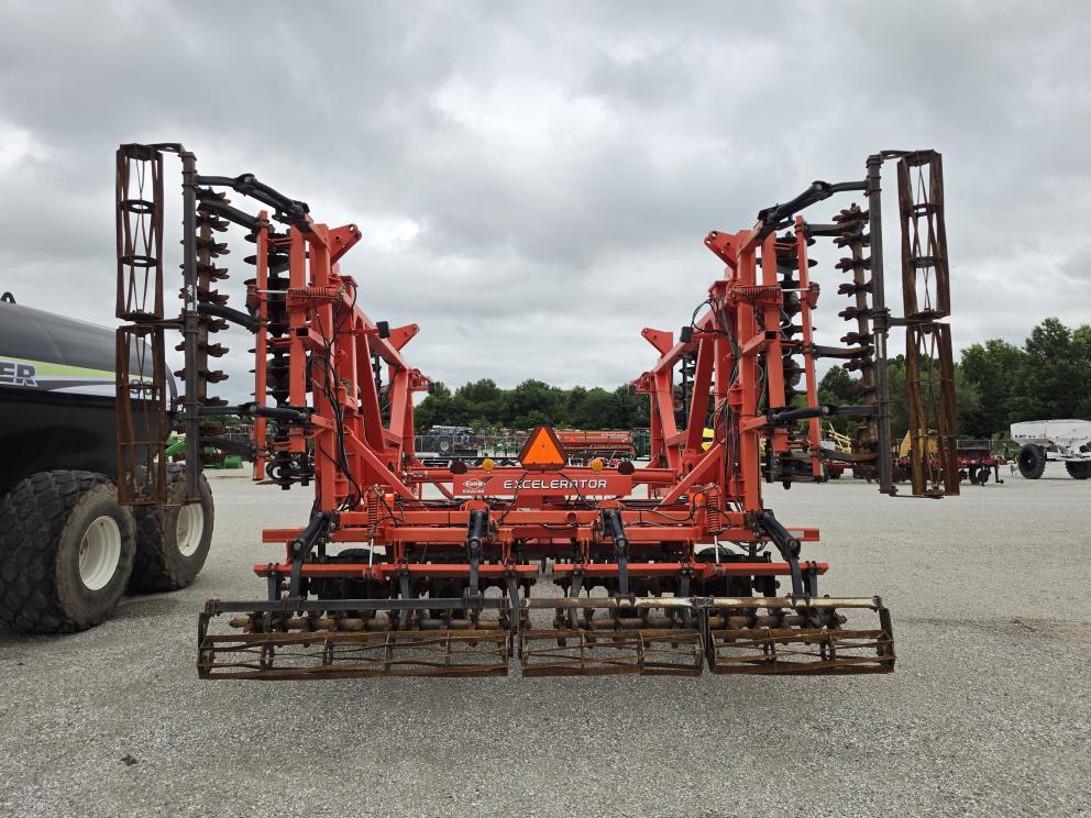 Image for 2015 Kuhn Krause 8000