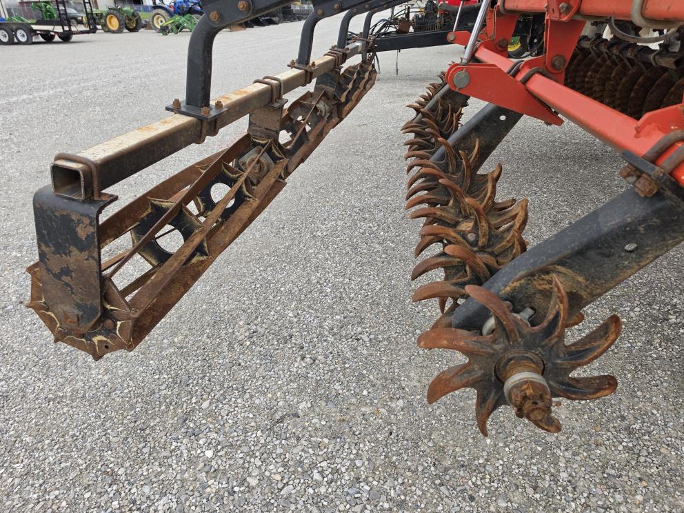 Image for 2015 Kuhn Krause 8000