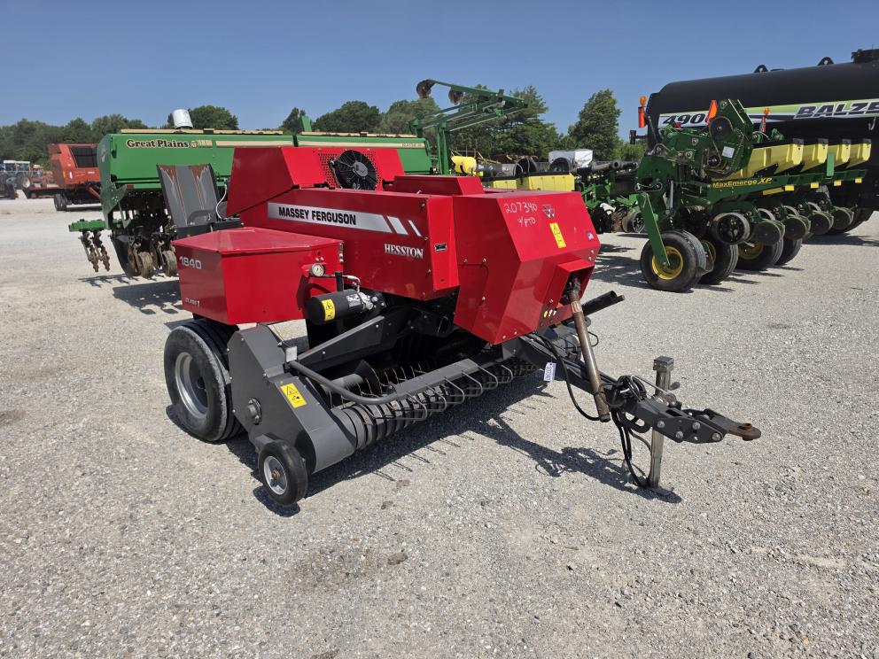 Image for 2021 Massey Ferguson 1840