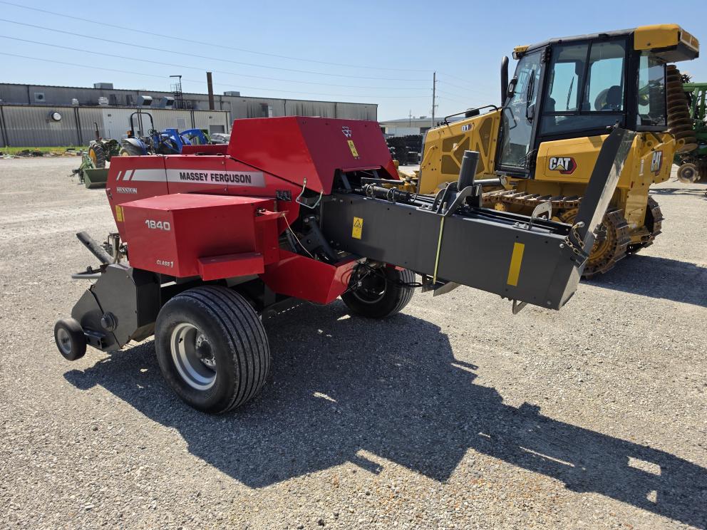 Image for 2021 Massey Ferguson 1840