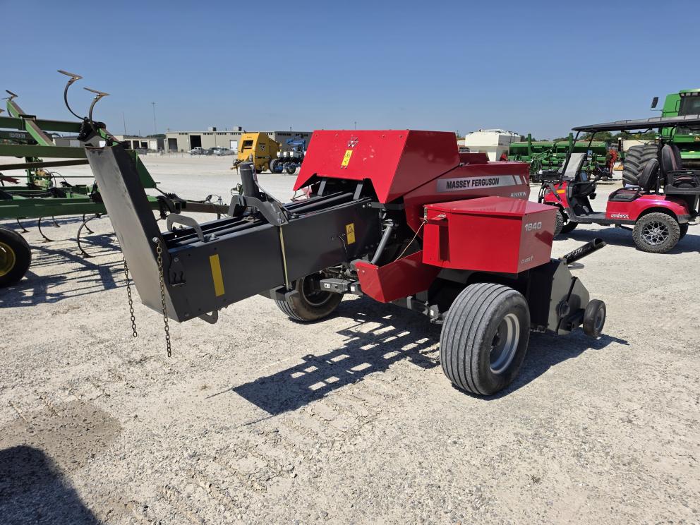 Image for 2021 Massey Ferguson 1840