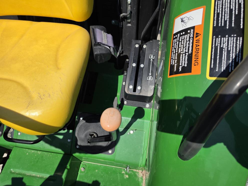 Image for 2022 John Deere 5045E