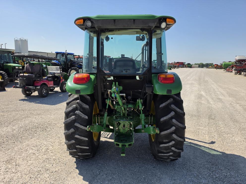 Image for 2013 John Deere 5085E