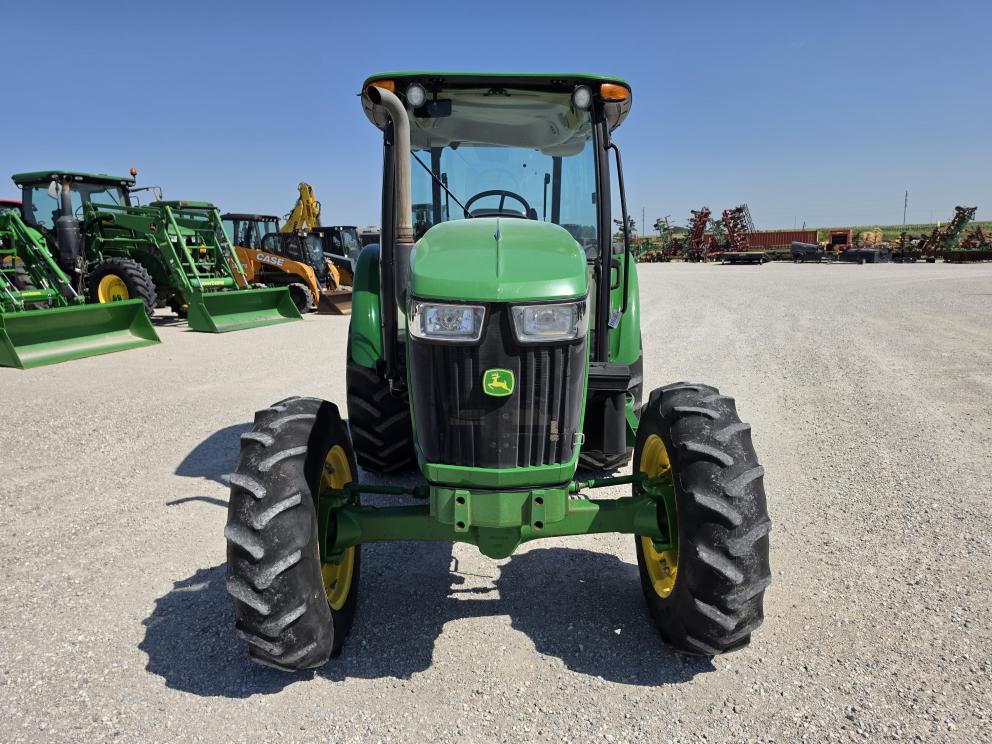 Image for 2013 John Deere 5085E