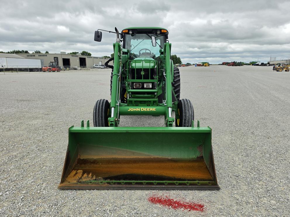 Image for 2008 John Deere 7330