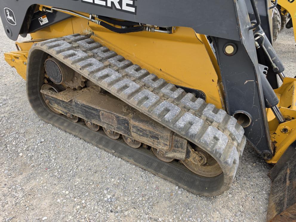 Image for 2014 John Deere 333E