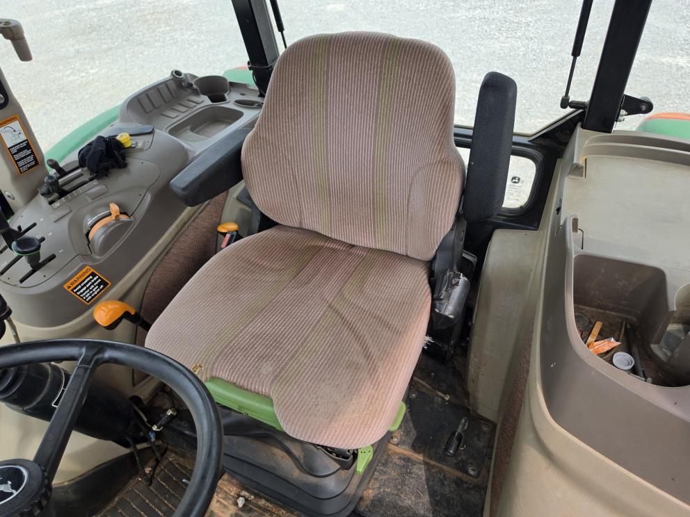 Image for 2013 John Deere 6140D