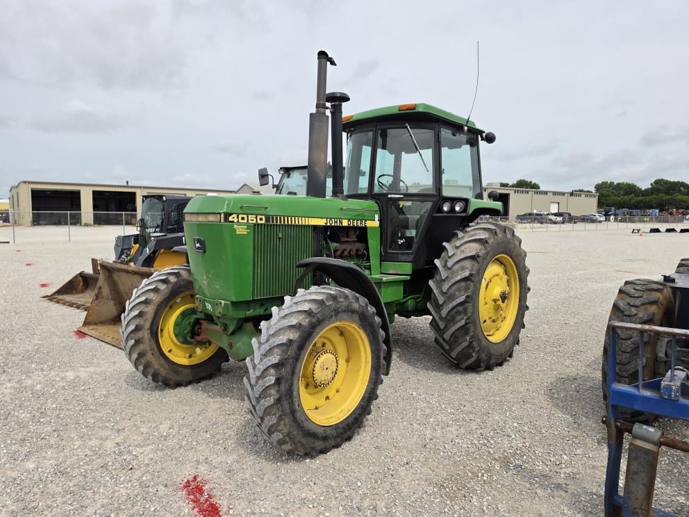 Image for 1988 John Deere 4050