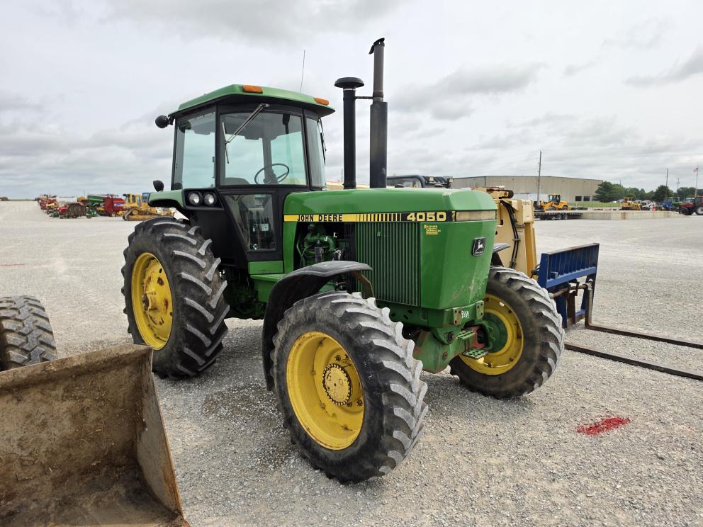 Image for 1988 John Deere 4050
