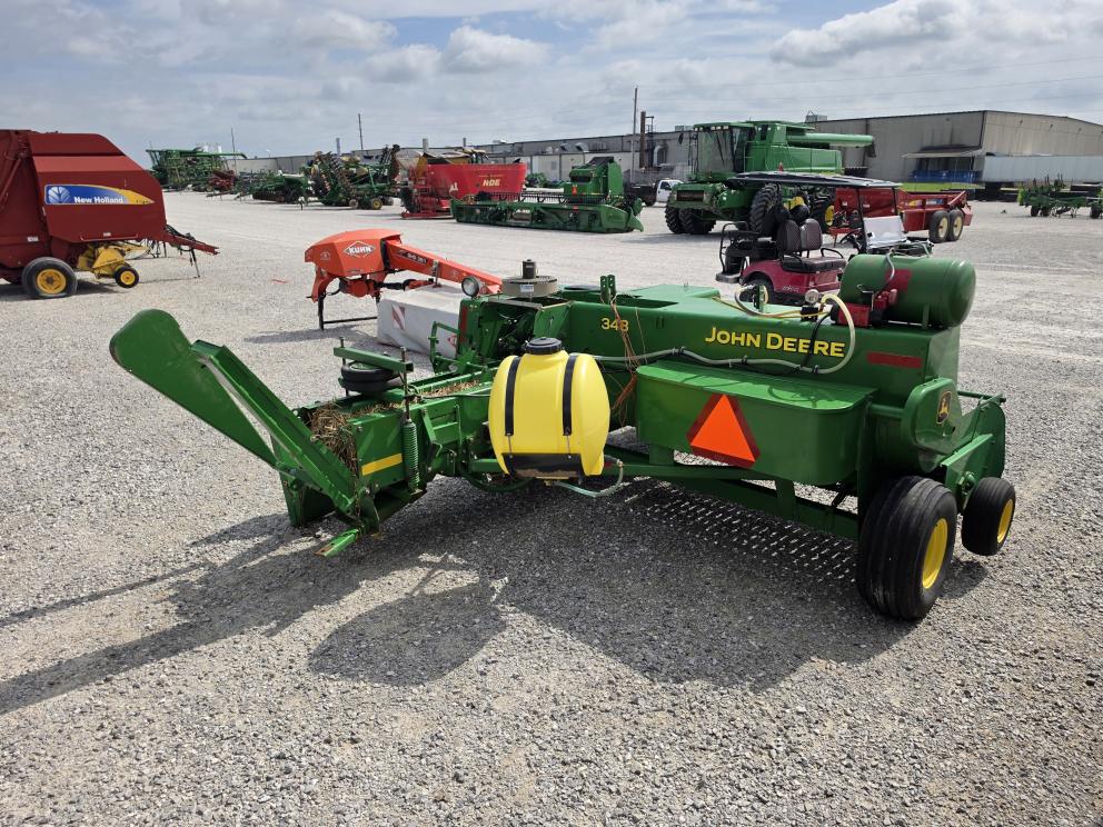 Image for 2001 John Deere 348