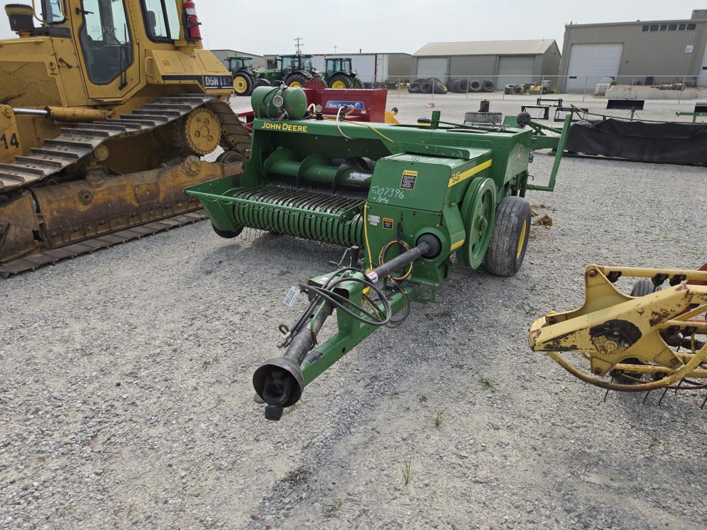 Image for 2001 John Deere 348