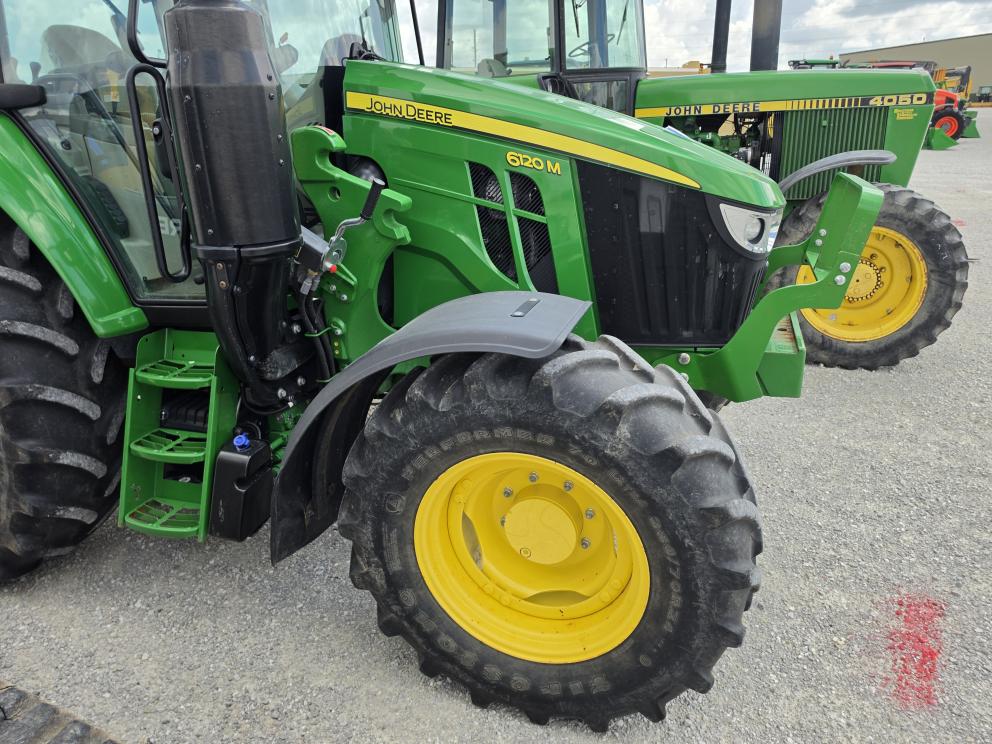 Image for 2022 John Deere 6120M