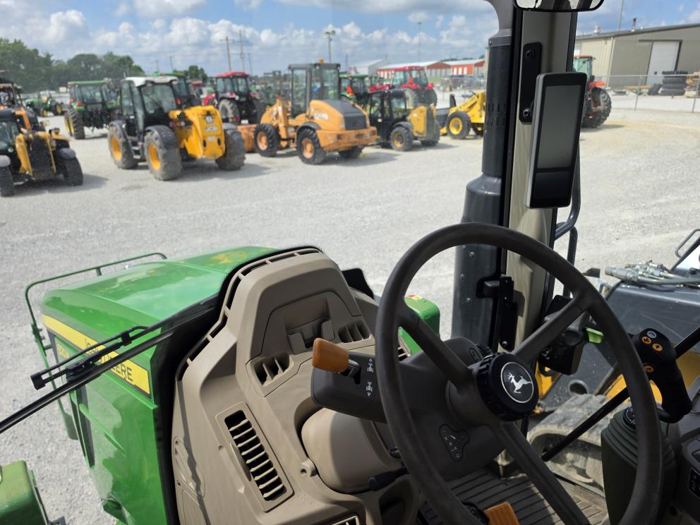 Image for 2022 John Deere 6120M