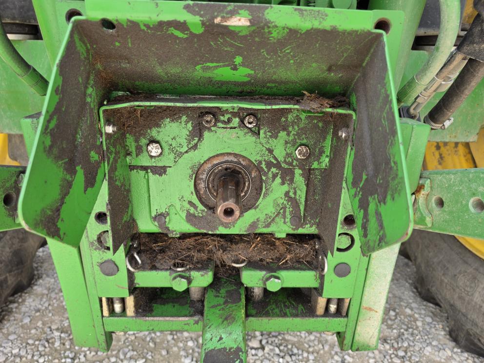 Image for 2022 John Deere 6120M